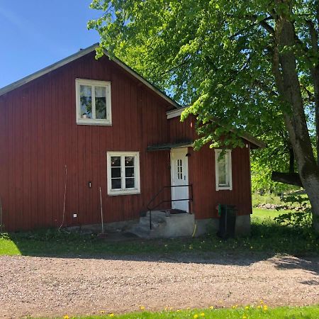 Mysig Lantlig Stuga, Nycklaroer Korsberga 外观 照片